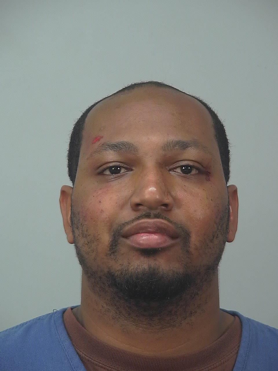 Man with 4 kilos of cocaine valued at $800,000 arrested by narcotics task force, police say